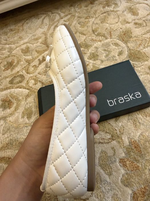 Белые балетки 32размера