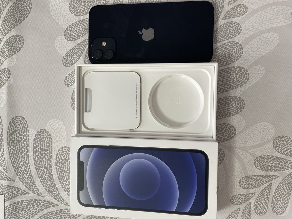 Айфон 12, 128 гб