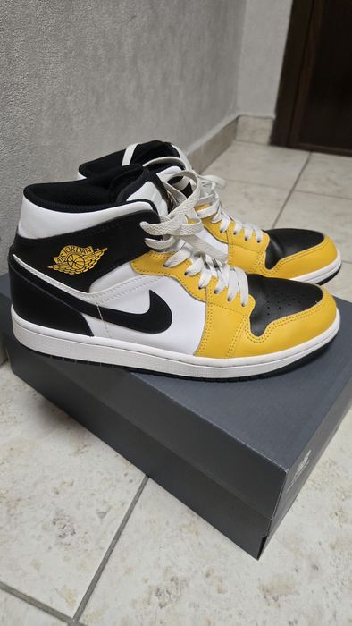 Маратонки Nike Jordan 1 Mid