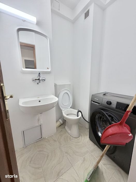 Vand 3 cam Tudor confort 1 [etaj 2]