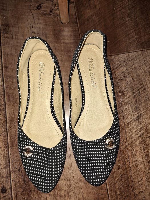 Продам балетки новые