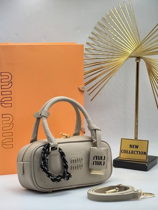 Стилна дамска чанта