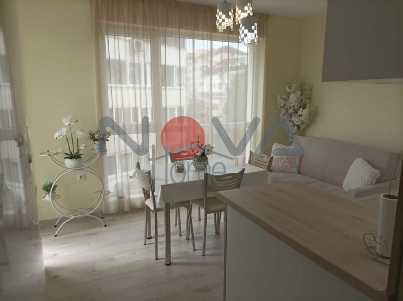 Продава се Двустаен апартамент в Варна, Гранд Мол Варна - 62 кв.м за 1193 €/кв.м - Снимка #1