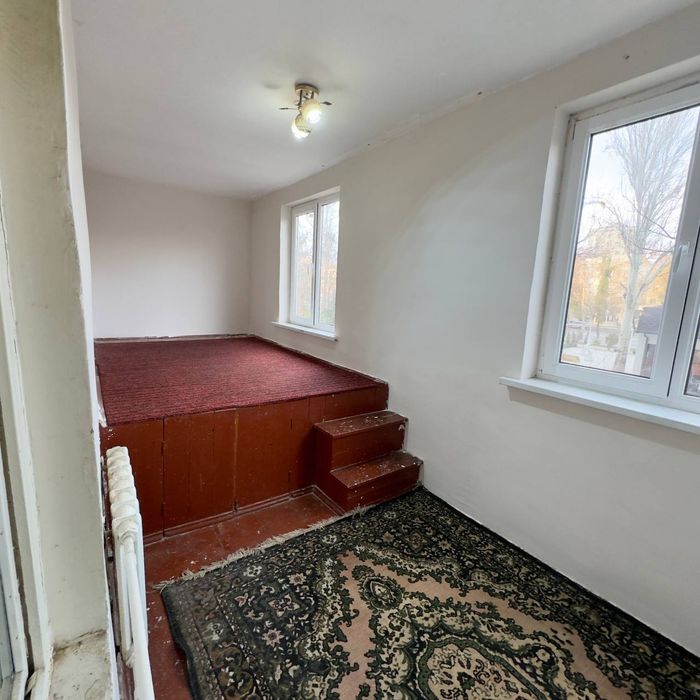 Юнусабад-4,, 5 хонали ОИЛАГА берилади. 120 КВ.м