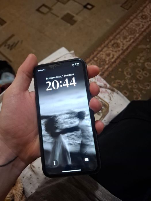 Айфон 11 64 гб.