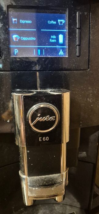 Кафе автомат Jura E60