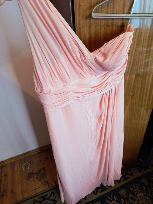 Разкошни официални рокли