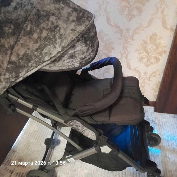 Болалар коляскаси сотилади