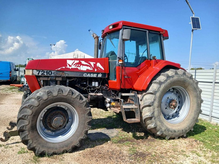 Case 7210 de 210 cp