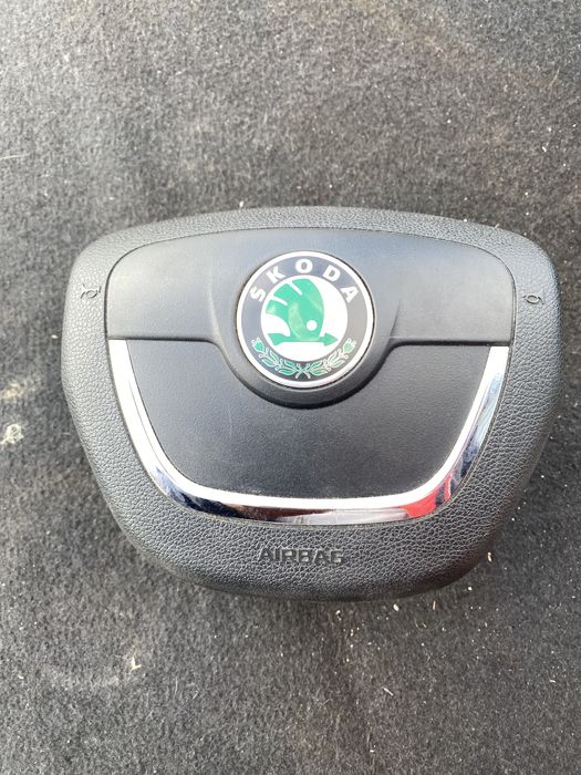 Skoda Octavia Fabia аирбаг  аербег Rapid airbag Шкода airbeg 1z0880201