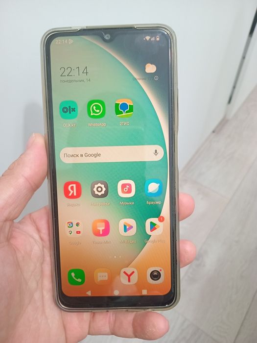 Телефон смартфон poco c71