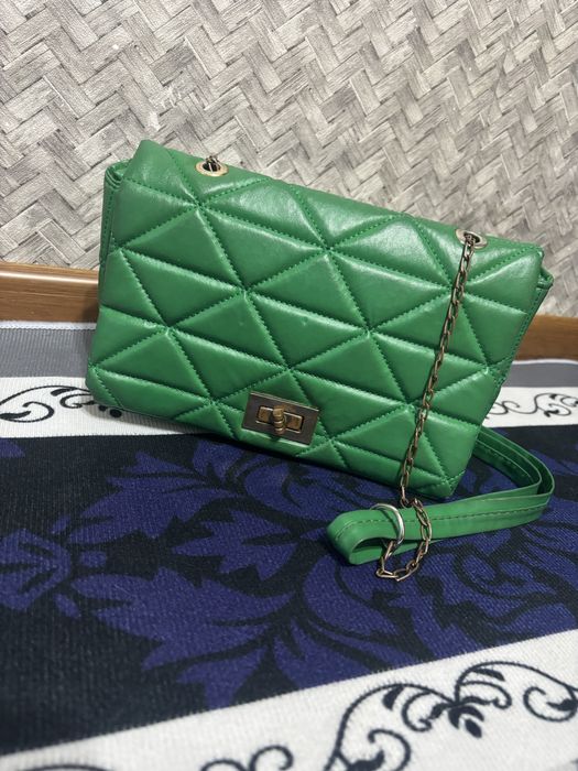 Сумочки через плечо