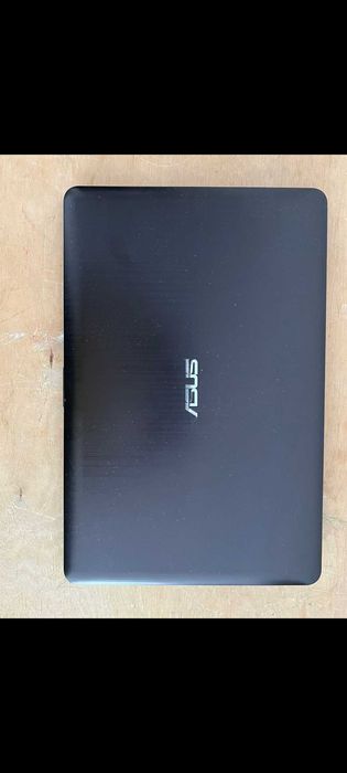 Ноутбук сатылады