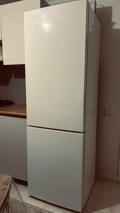 Холодильник Midea