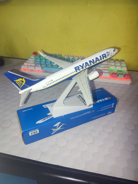 Vand macheta Ryanair