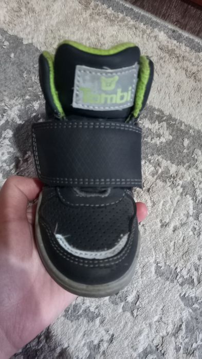 Продам ботинки для мальчика
