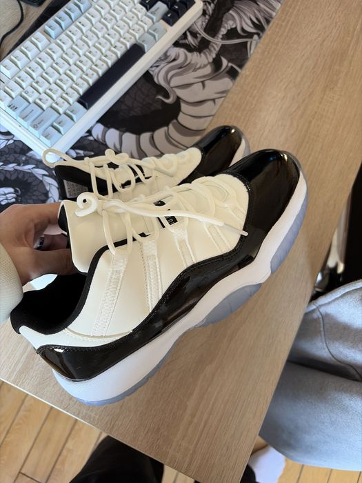 Кроссовки спортивные Джордан 11 43р