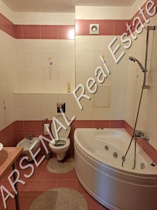 Дава се под наем Тристаен апартамент в София, Център - 130 кв.м за 1500 € - Снимка #7