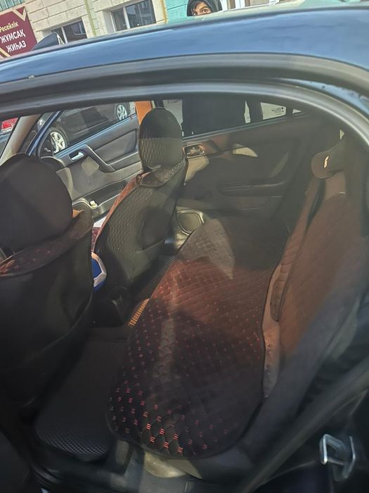 Продам срочно машину