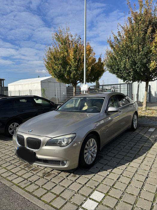 BMW 740d FACELIFT LOOK – 3.0 Diesel – 306 CP