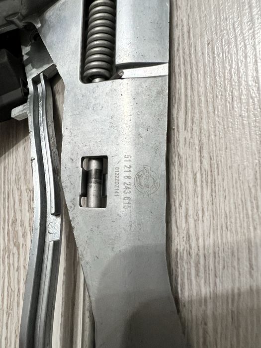 Скелет ручки BMW X5 e53. Левый.