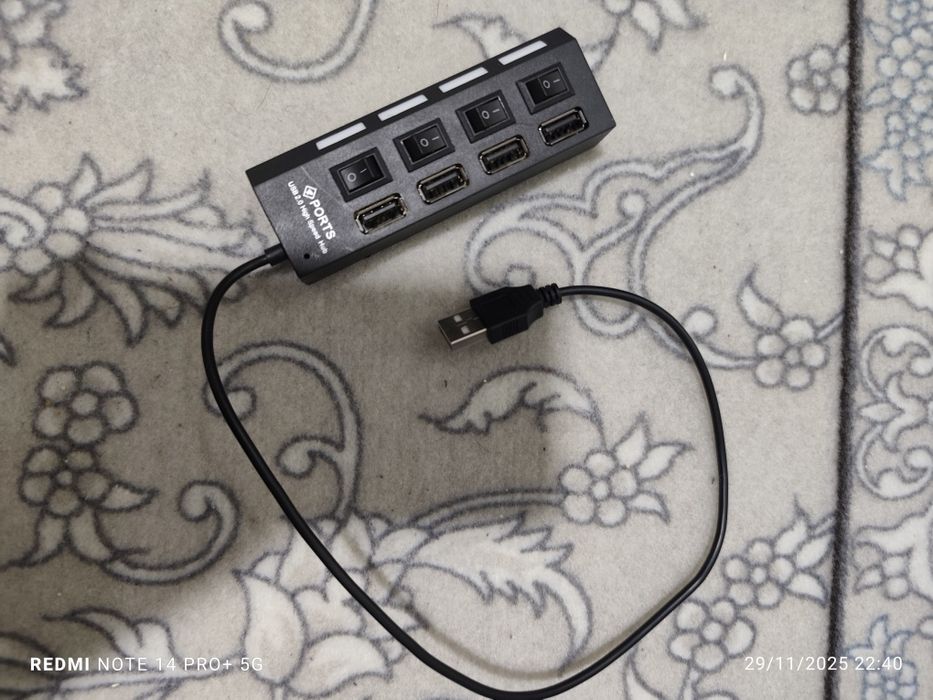 Usb hub ideal holatda