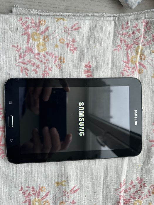 Продаю планшет самсунг.