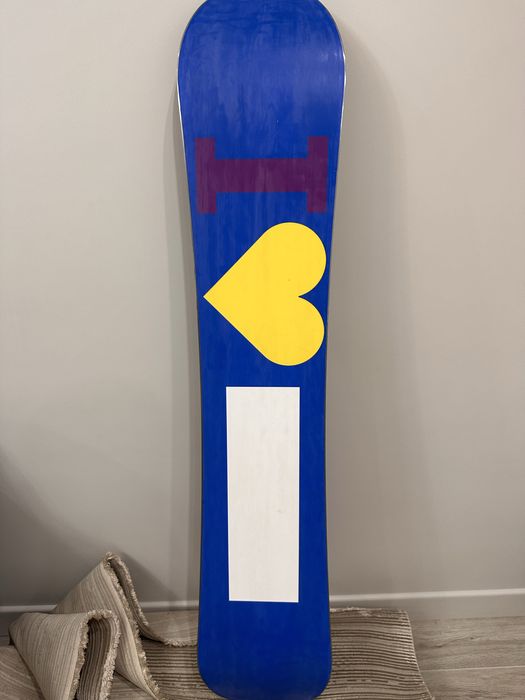 Продам burton love snowboard