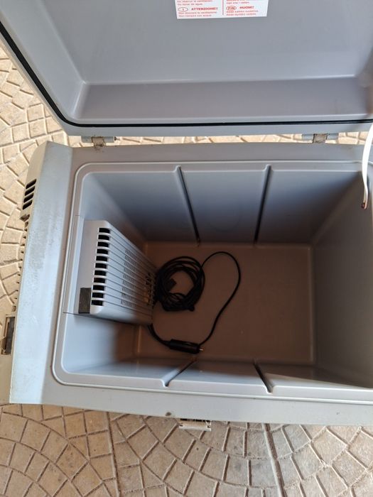 Хладилна чанта 12волта