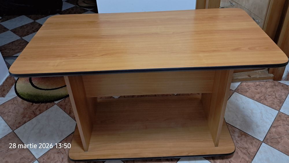 Masă/birou pe rotile culoare  maro deschis