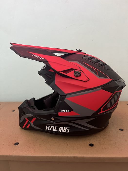 Кросова каска 127 Matt Black/Red Размер S – за ремонт / части