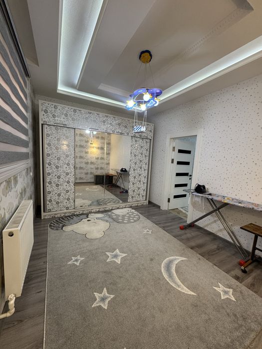 Дуплекс квартира сотилади