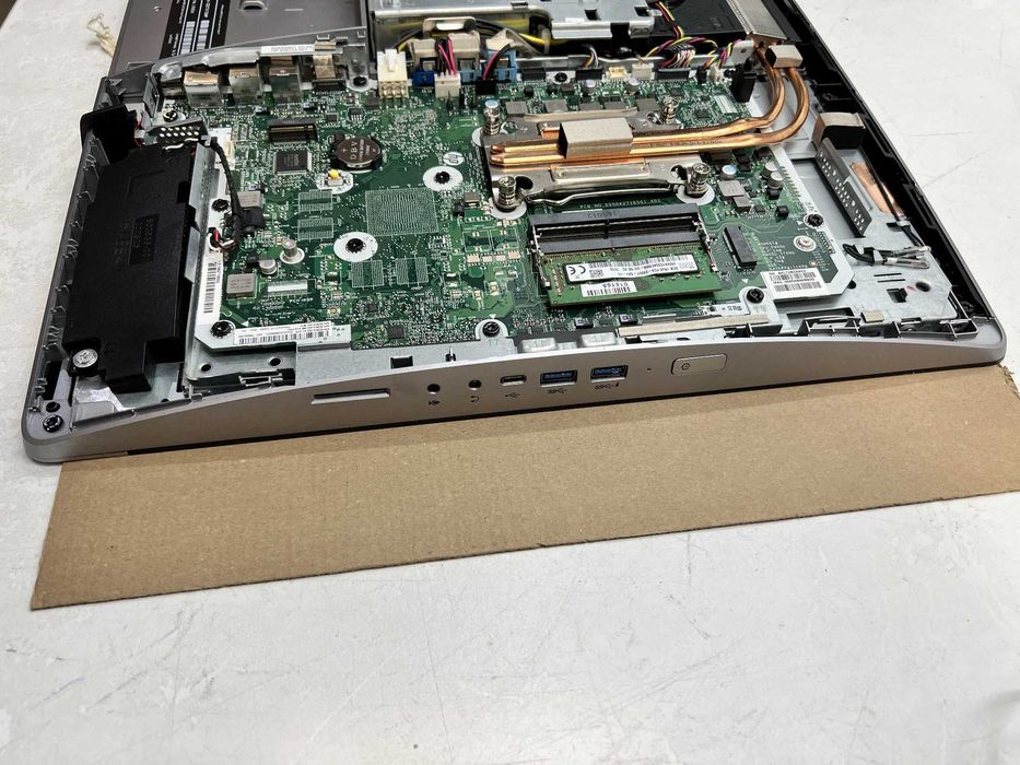 HP EliteOne 800 G2 All-in-One 23" IPS i5-6500 8GB 260GB