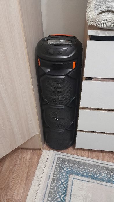 Продам колонки идеальном состояние самовывоз .