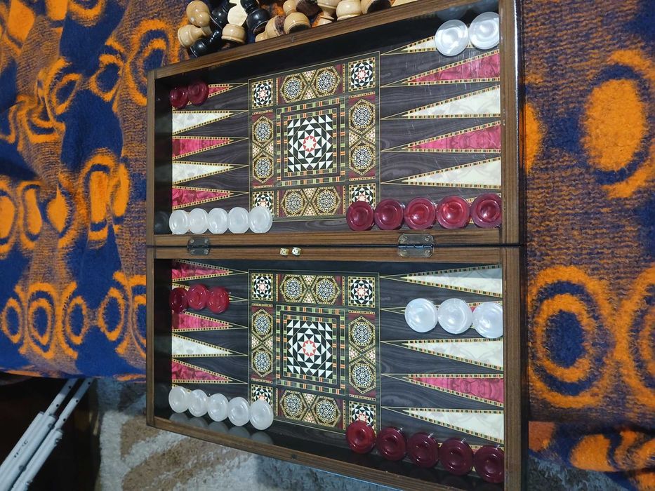 Сирийски Шах и табла