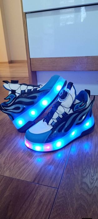 Маратонки с колелца