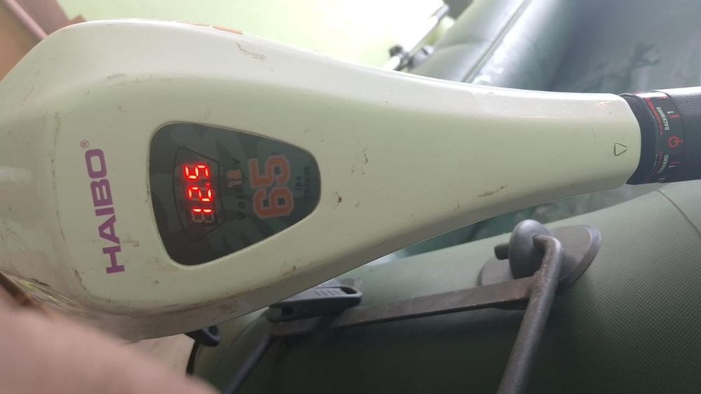 Продам лодку с Эл мотором