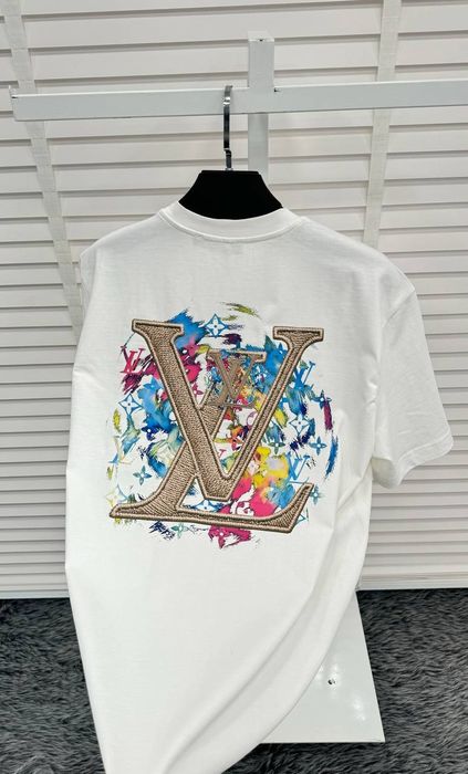 Мъжки тениски различни модели