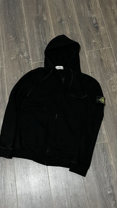 Продам кофту stone island