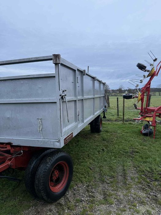 Remorca basculabila spre spate  8 tone