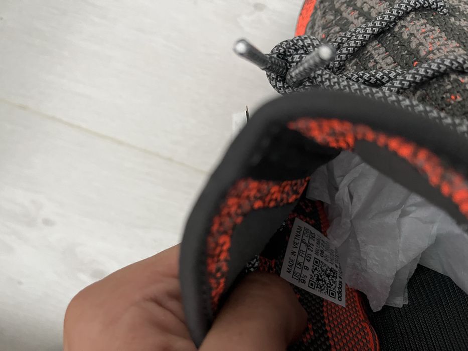 yeezy 350 V2 beluga