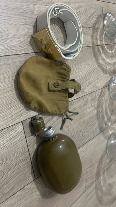Продам солдатский ремень и фляжку