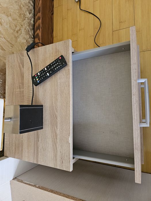 Noptiere Mobexpert stare excelenta