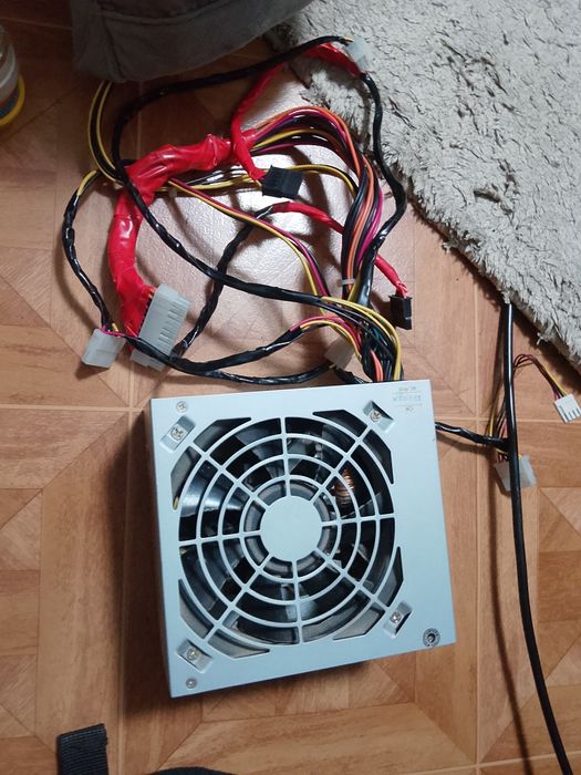 Продам блок питания 450W