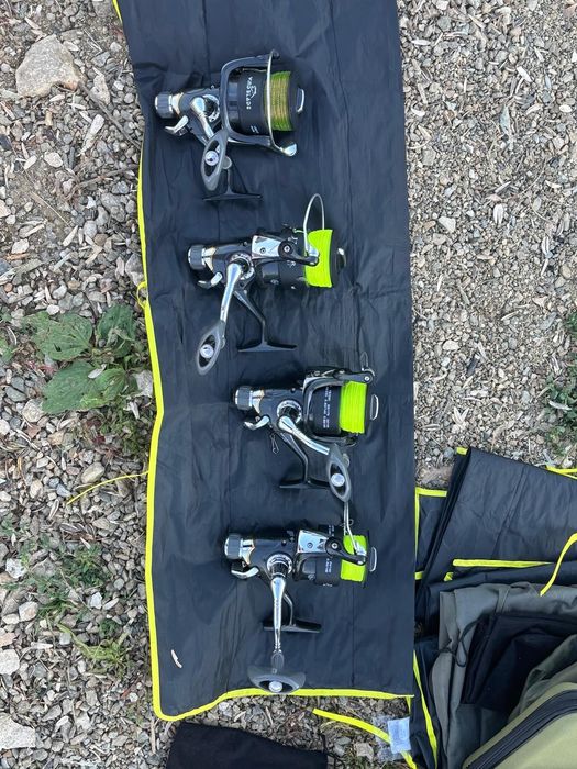 Vând mulinete WIND BLADE