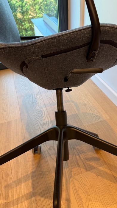 Vand scaun birou model LANGFJALL, IKEA