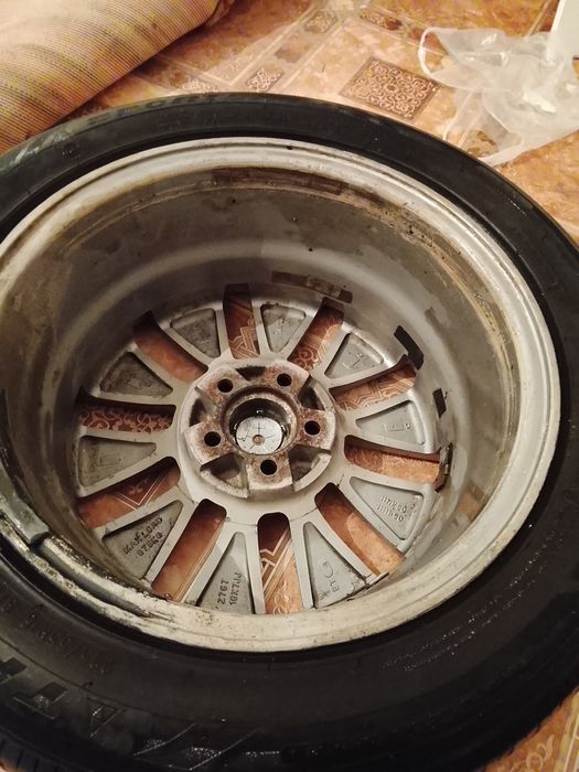 Комплект дисков с резинами