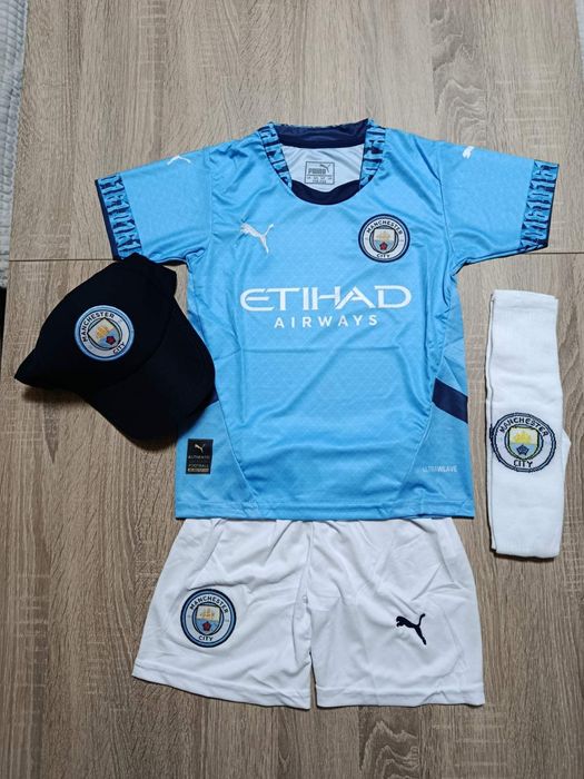 Холанд Манчестър Сити