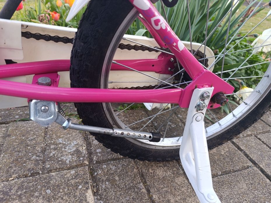 Детско розово колело с помощни гуми - 18 цола