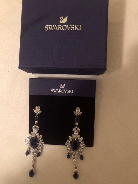 Cercei Swarovski fără eticheta
